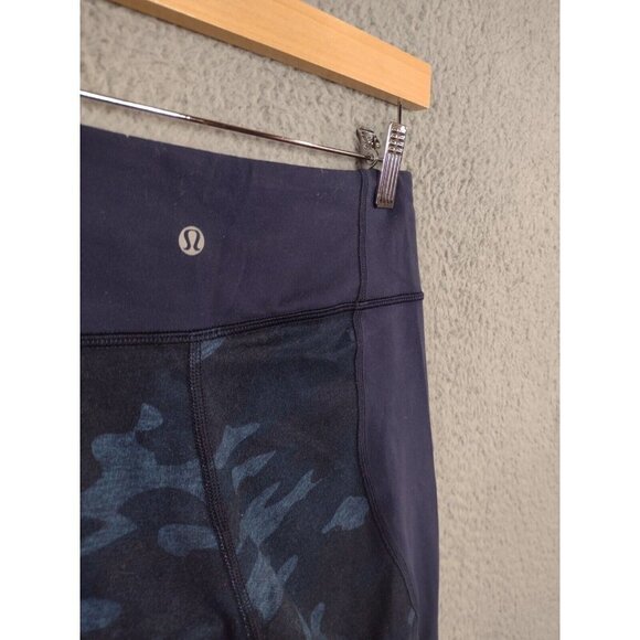 Lululemon Wunder Under Capri Luon Athletic Leggings Navy Camo Women's Size 4 - Picture 4 of 9